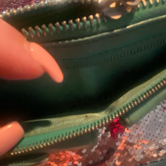 Marc Jacob’s.  Teal wallet.Genuine  leather Lots of compartments. 💎 - Picture 6 of 11